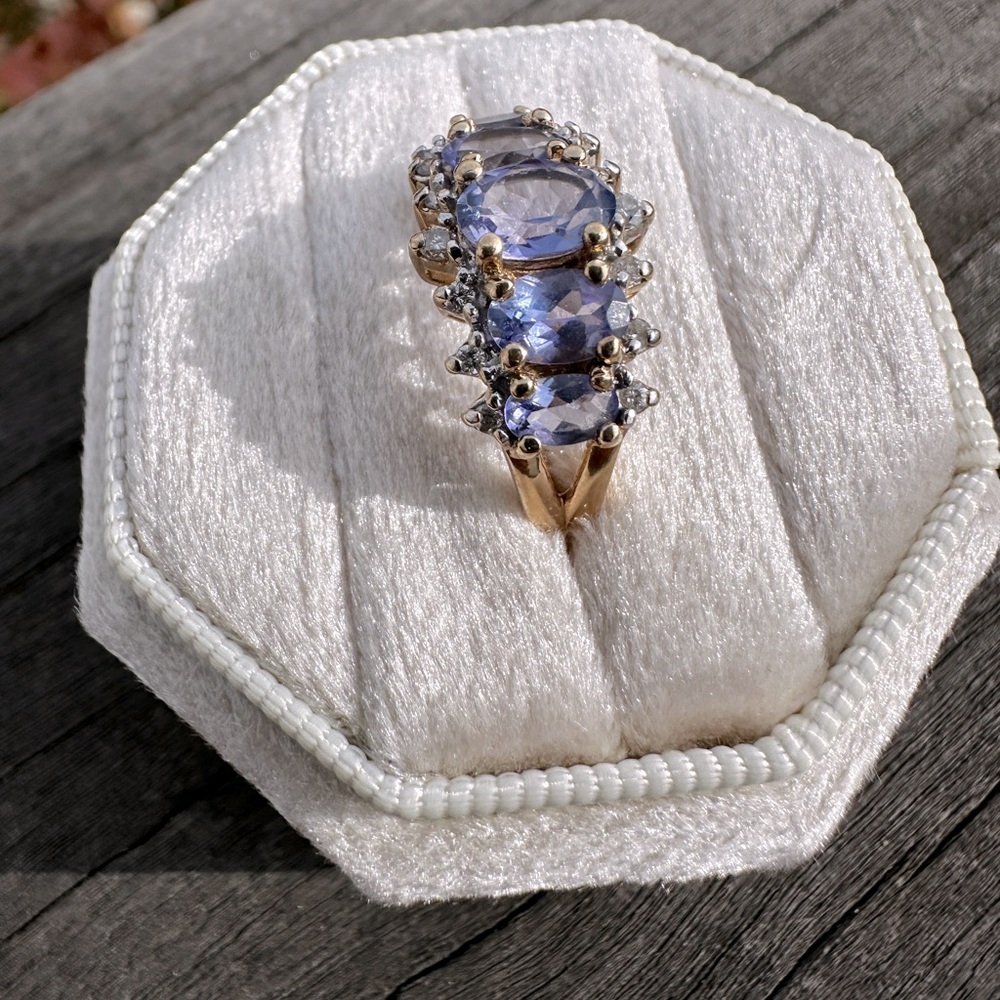Tanzanite and Diamond Ring 14K Yellow Gold - Picture 8 of 17